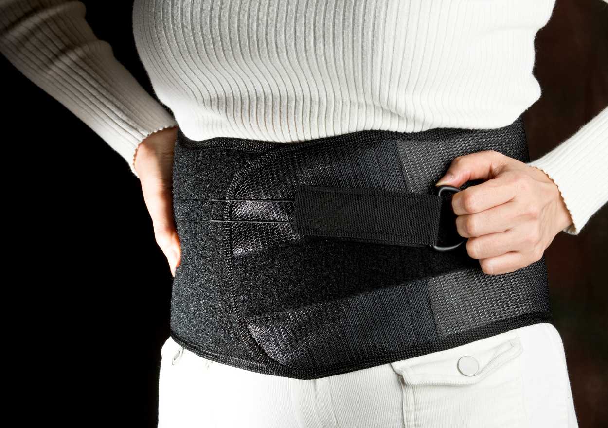 https://medifusioncorp.com/assets/media/back-brace.jpg